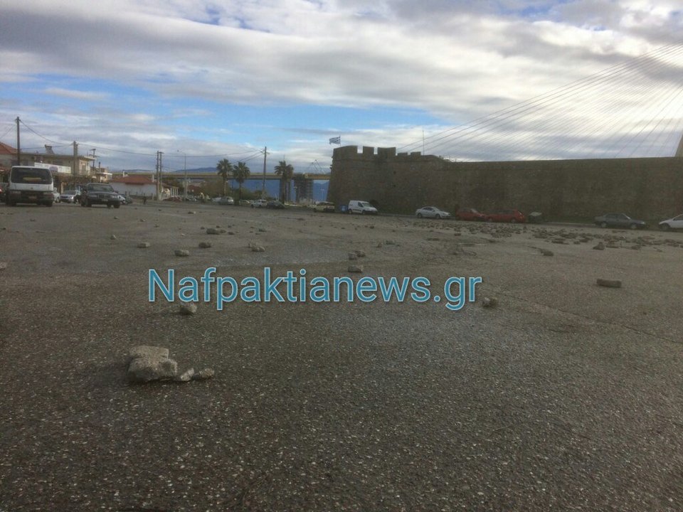 Εκλεισε η πορθμειακή γραμμή Ρίου -Αντιρρίου [εικόνες] | iefimerida.gr 0