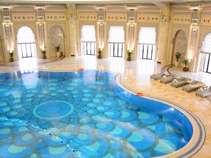 Απίστευτο: Πρίγκιπες, πολιτικοί και δισεκατομμυριούχοι της Σ. Αραβίας κοιμούνται στρωματσάδα στη «φυλακή» του Ritz [εικόνες] | iefimerida.gr 3