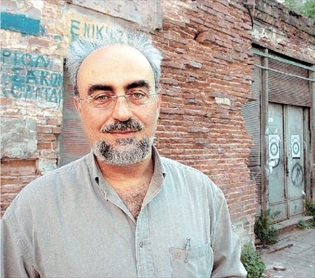 Γιώργος Σκαμπαρδώνης στο iefimerida: Ο ΣΥΡΙΖΑ είναι μια πρωτότυπη «Αριστερά» που τρώει τα μπιζέλια με το μαχαίρι | iefimerida.gr 2