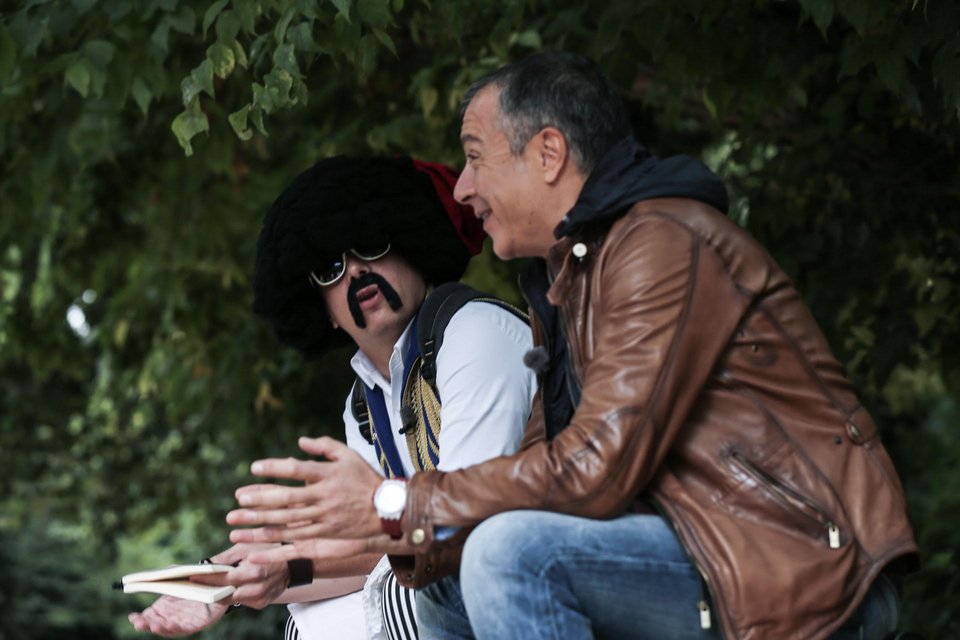 Ο Σταύρος Θεοδωράκης στην Ελληνοφρένεια -Συζήτηση με τον...Τσολιά στον Εθνικό Κήπο [εικόνες] | iefimerida.gr 2