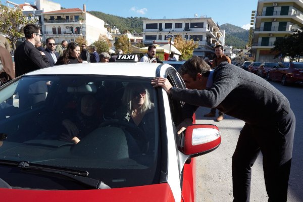 Περιοδεία Μητσοτάκη στη Θεσπρωτία: Οι δεσμεύσεις σε κατοίκους, φορείς και κτηνοτρόφους [εικόνες] | iefimerida.gr 15