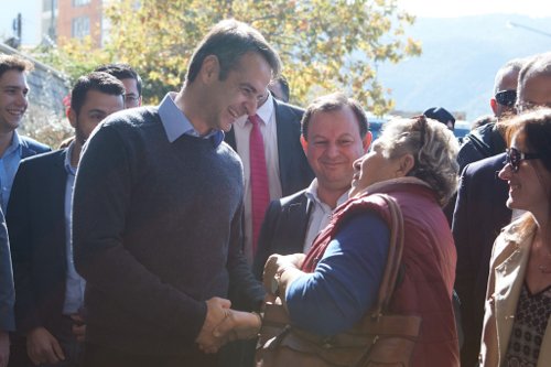 Περιοδεία Μητσοτάκη στη Θεσπρωτία: Οι δεσμεύσεις σε κατοίκους, φορείς και κτηνοτρόφους [εικόνες] | iefimerida.gr 1