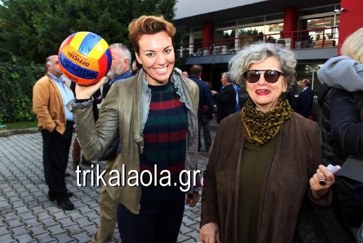 Ηρθε από τη Γερμανία μόνο για να ψηφίσει -Ουρές στα Τρίκαλα [εικόνες] | iefimerida.gr 4