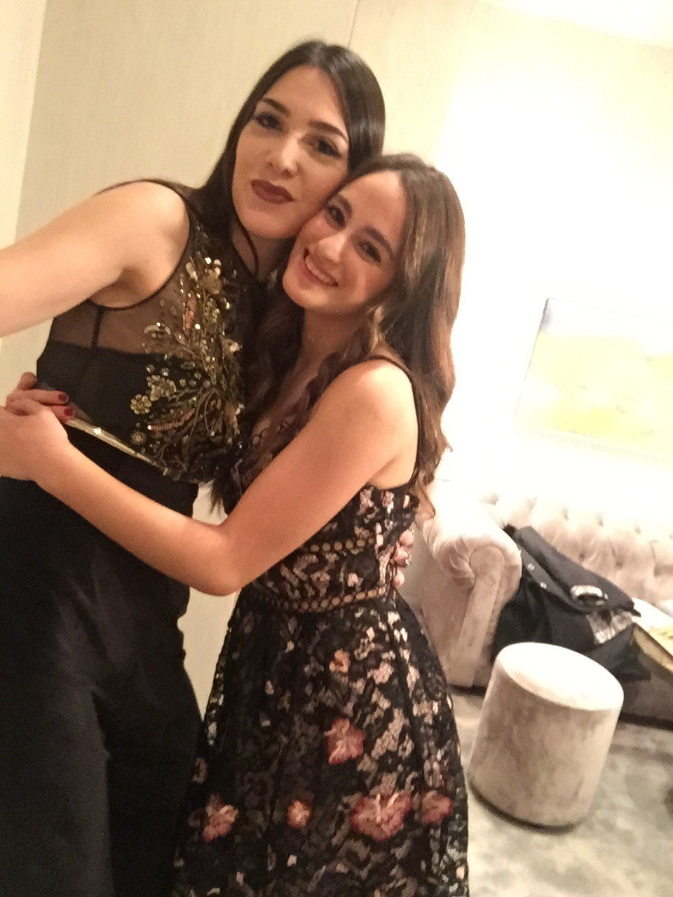 Η Αντζελα Γκερέκου με την κόρη της στην πρεμιέρα του Βοσκόπουλου [εικόνες] | iefimerida.gr 6