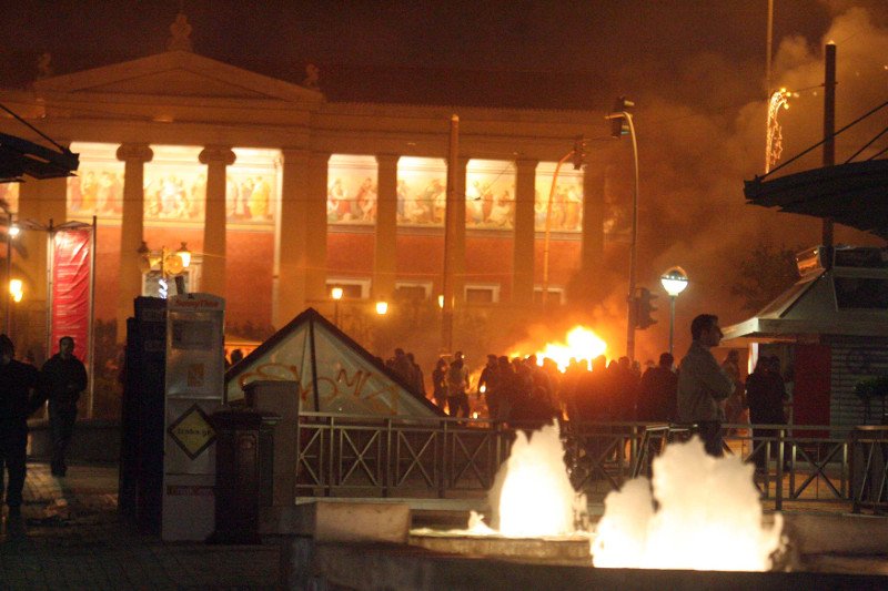 Το βράδυ που δολοφονήθηκε ο Αλέξανδρος Γρηγορόπουλος και ο Δεκέμβρης της oργής που ακολούθησε [εικόνες & βίντεο] | iefimerida.gr 20