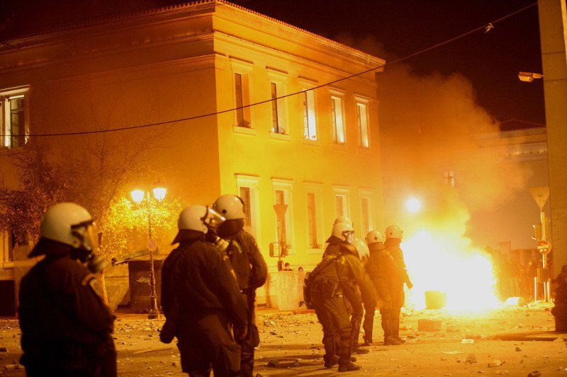 Το βράδυ που δολοφονήθηκε ο Αλέξανδρος Γρηγορόπουλος και ο Δεκέμβρης της oργής που ακολούθησε [εικόνες & βίντεο] | iefimerida.gr 19