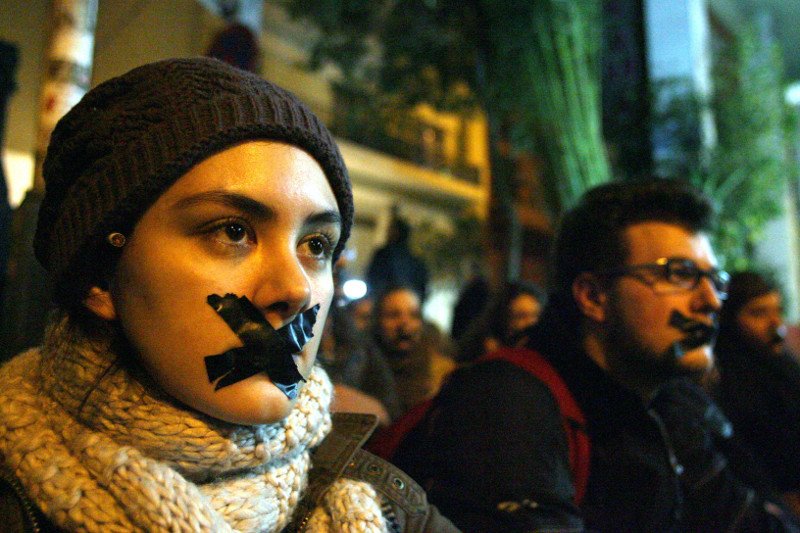 Το βράδυ που δολοφονήθηκε ο Αλέξανδρος Γρηγορόπουλος και ο Δεκέμβρης της oργής που ακολούθησε [εικόνες & βίντεο] | iefimerida.gr 8