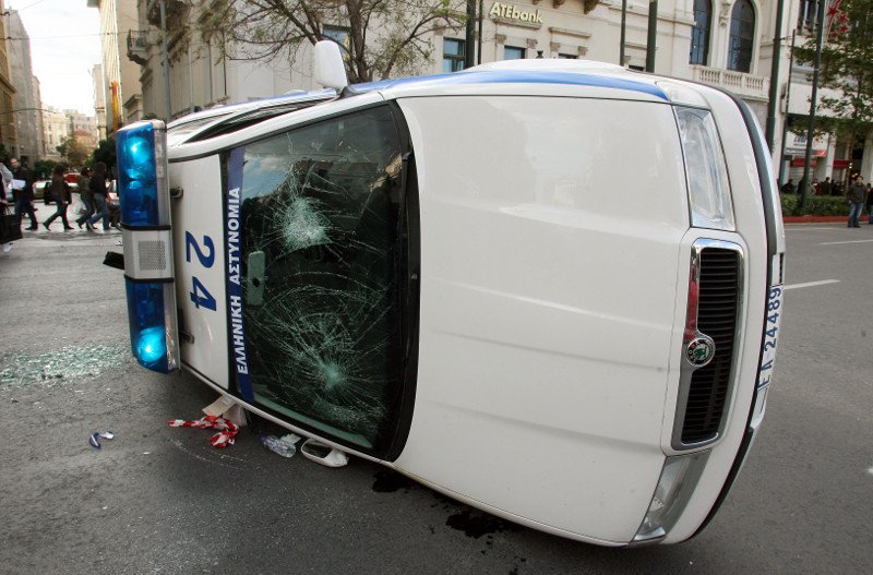 Το βράδυ που δολοφονήθηκε ο Αλέξανδρος Γρηγορόπουλος και ο Δεκέμβρης της oργής που ακολούθησε [εικόνες & βίντεο] | iefimerida.gr 25