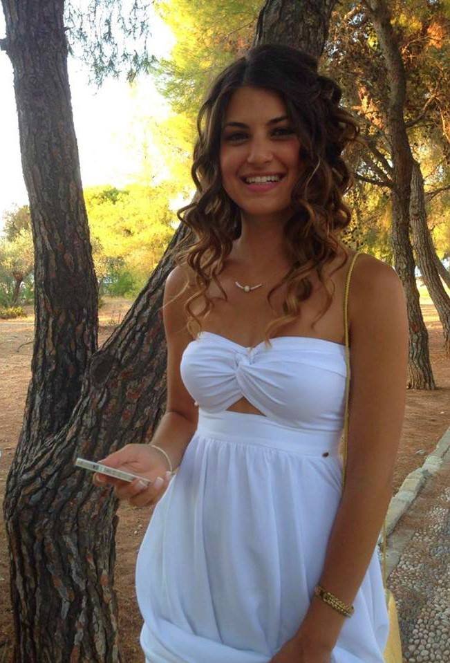 Η μικρή Φωτεινή που έσβησε τη φλόγα στους Ολυμπιακούς... είναι μια νεαρή φοιτήτρια [βίντεο &amp; εικόνες] | iefimerida.gr 12