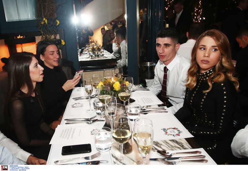 ΑΕΚ: Ο Μελισσανίδης έκανε το Χριστουγεννιάτικο τραπέζι σε Χιμένεθ-παίκτες [εικόνες] | iefimerida.gr 1