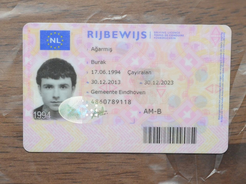 Στη δημοσιότητα ταυτότητες και πλαστά διαβατήρια των 9 Τούρκων που συνελήφθησαν στο Νέο Κόσμο [εικόνες] | iefimerida.gr 18