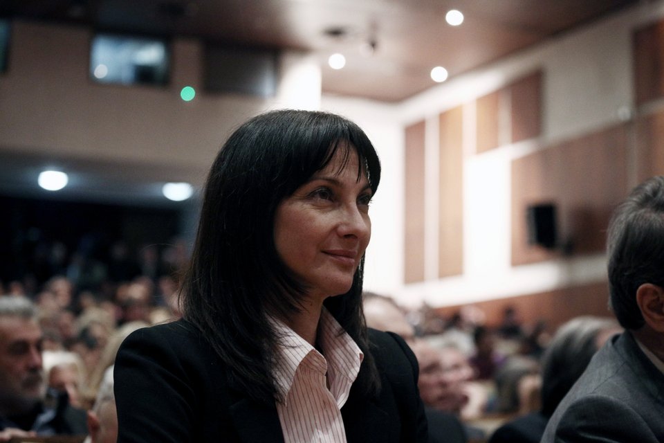 Η πιο δυνατή χριστουγεννιάτικη ανάμνηση: Καϊλή, Ντόρα, Αδωνις και 3 πολιτικοί ακόμη, θυμούνται | iefimerida.gr 3