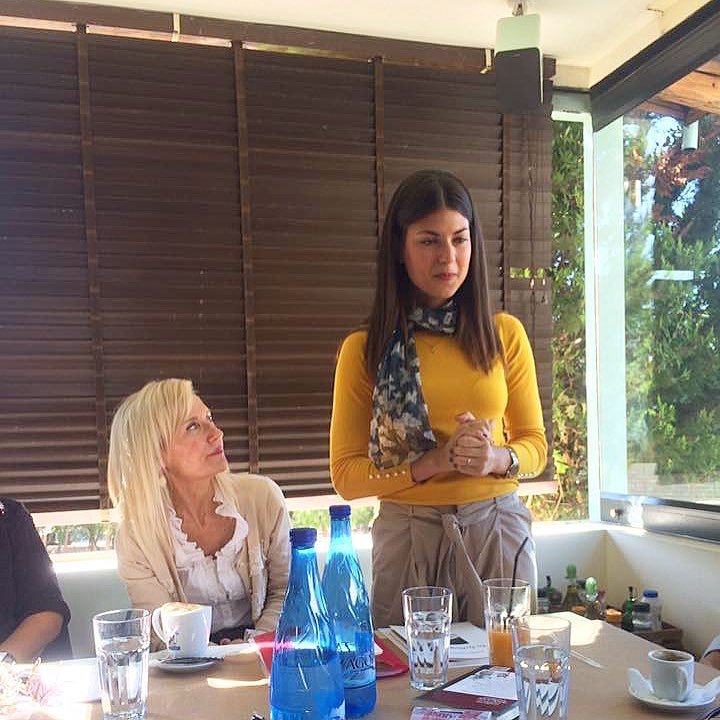 Η μικρή Φωτεινή που έσβησε τη φλόγα στους Ολυμπιακούς... είναι μια νεαρή φοιτήτρια [βίντεο &amp; εικόνες] | iefimerida.gr 8