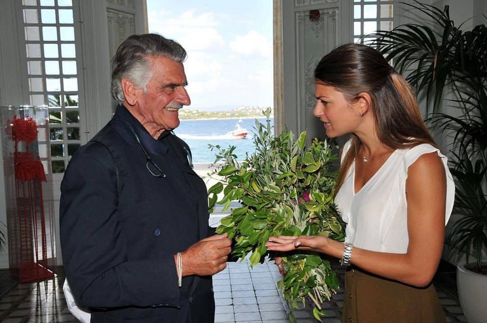 Η μικρή Φωτεινή που έσβησε τη φλόγα στους Ολυμπιακούς... είναι μια νεαρή φοιτήτρια [βίντεο &amp; εικόνες] | iefimerida.gr 6