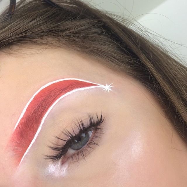 Φρύδια... σκουφιά αγιοβασιλίτσας -Η τελευταία τρέλα στο Instagram [εικόνες] | iefimerida.gr 1