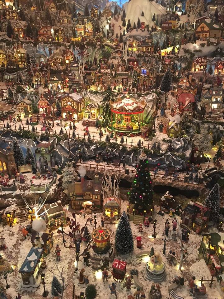 Το πιο μικρό χωριό του κόσμου βρίσκεται... μέσα σε ένα διαμέρισμα στα βόρεια προάστια! [εικόνες & βίντεο] | iefimerida.gr 0