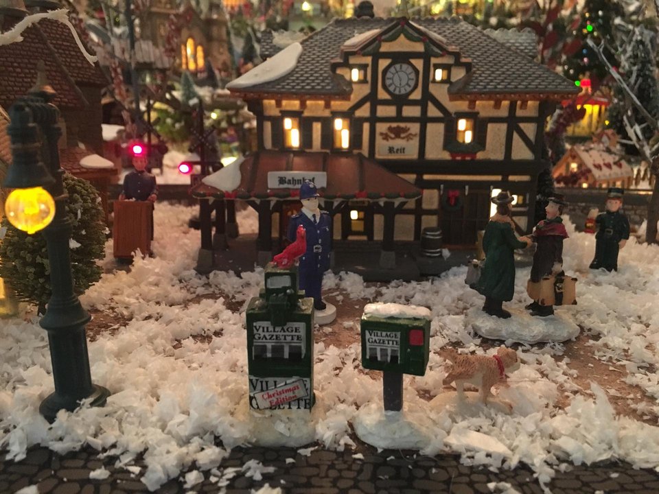 Το πιο μικρό χωριό του κόσμου βρίσκεται... μέσα σε ένα διαμέρισμα στα βόρεια προάστια! [εικόνες & βίντεο] | iefimerida.gr 5