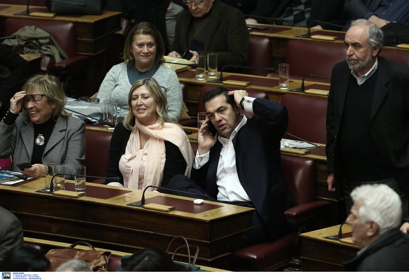 Πηγαδάκια και παρασκήνιο από τον Προϋπολογισμό: Ο αμείλικτος πόλεμος Τζάκρη-Αχτσιόγλου με τα συνολάκια στη Bουλή [εικόνες] | iefimerida.gr 41