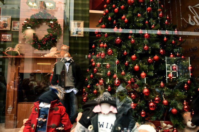 1η Κυριακή με ανοιχτά μαγαζιά-Πώς κινήθηκε η αγορά, οι ελπίδες των εμπόρων | iefimerida.gr 1