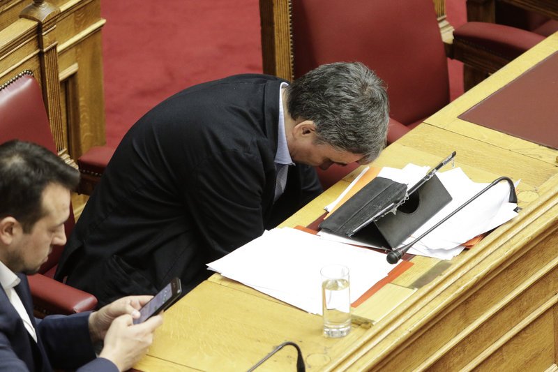 Πηγαδάκια και παρασκήνιο από τον Προϋπολογισμό: Ο αμείλικτος πόλεμος Τζάκρη-Αχτσιόγλου με τα συνολάκια στη Bουλή [εικόνες] | iefimerida.gr 57