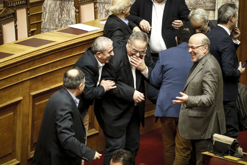 Πηγαδάκια και παρασκήνιο από τον Προϋπολογισμό: Ο αμείλικτος πόλεμος Τζάκρη-Αχτσιόγλου με τα συνολάκια στη Bουλή [εικόνες] | iefimerida.gr 72