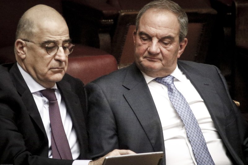 Πηγαδάκια και παρασκήνιο από τον Προϋπολογισμό: Ο αμείλικτος πόλεμος Τζάκρη-Αχτσιόγλου με τα συνολάκια στη Bουλή [εικόνες] | iefimerida.gr 23