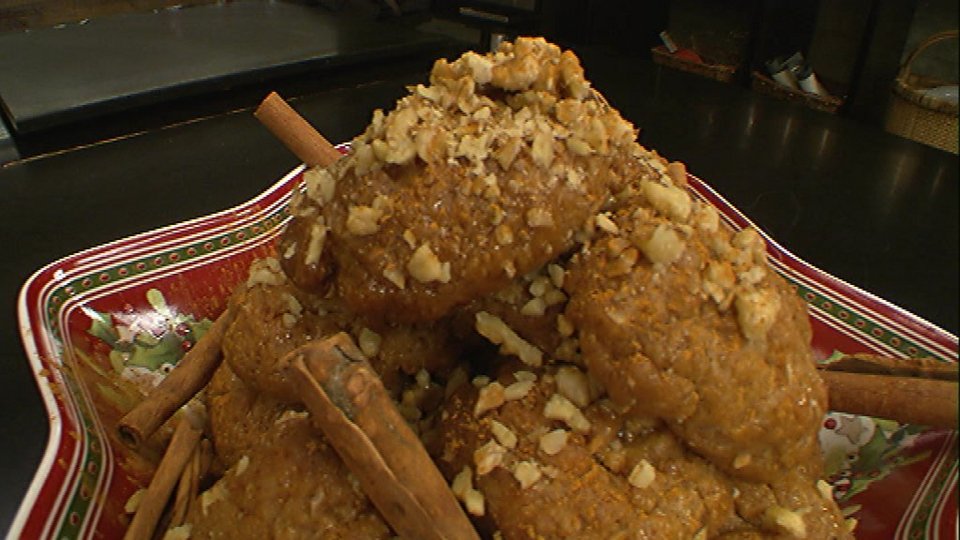 Ο Στέλιος Παρλιάρος μοιράζεται τις τοπ συνταγές του και τα μυστικά του για τέλεια μελομοκάρονα, κουραμπιέδες, βασιλόπιτα [εικόνες] | iefimerida.gr 7