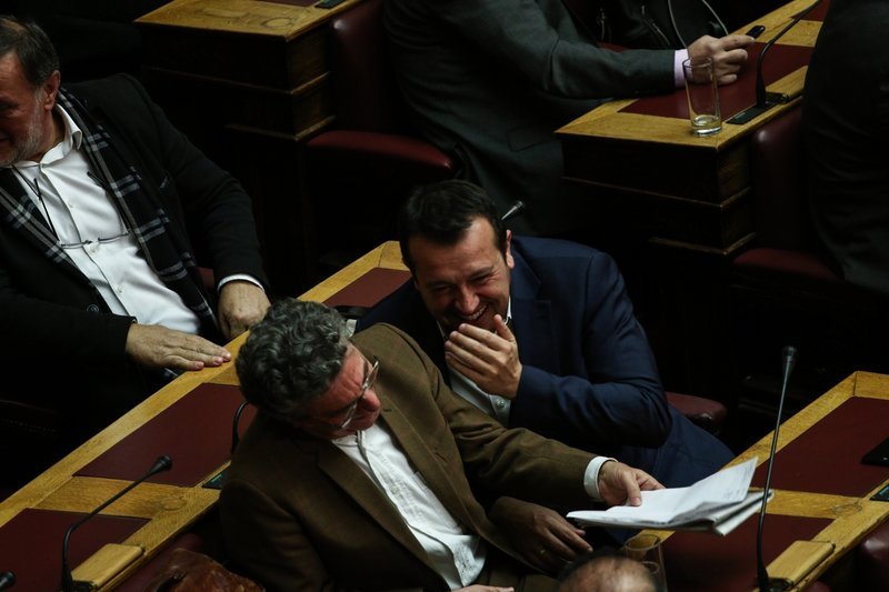 Πηγαδάκια και παρασκήνιο από τον Προϋπολογισμό: Ο αμείλικτος πόλεμος Τζάκρη-Αχτσιόγλου με τα συνολάκια στη Bουλή [εικόνες] | iefimerida.gr 51