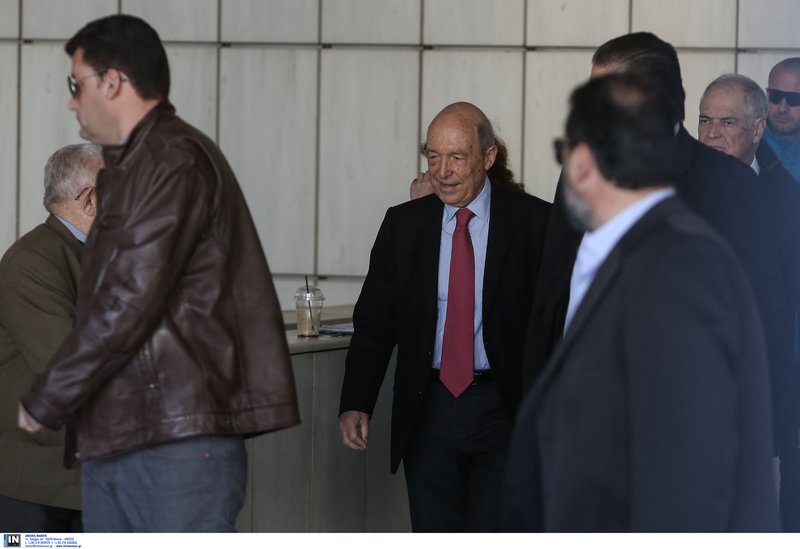 Αυτός είναι ο αστυνομικός που σκότωσε τη σύζυγό του, την κόρη του και την πεθερά του και αυτοκτόνησε [εικόνες] | iefimerida.gr 2