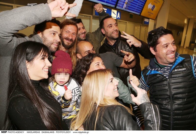 Nomads: Καρέ καρέ η άφιξη των παιχτών -Ποιοι τους περίμεναν [εικόνες] | iefimerida.gr 11