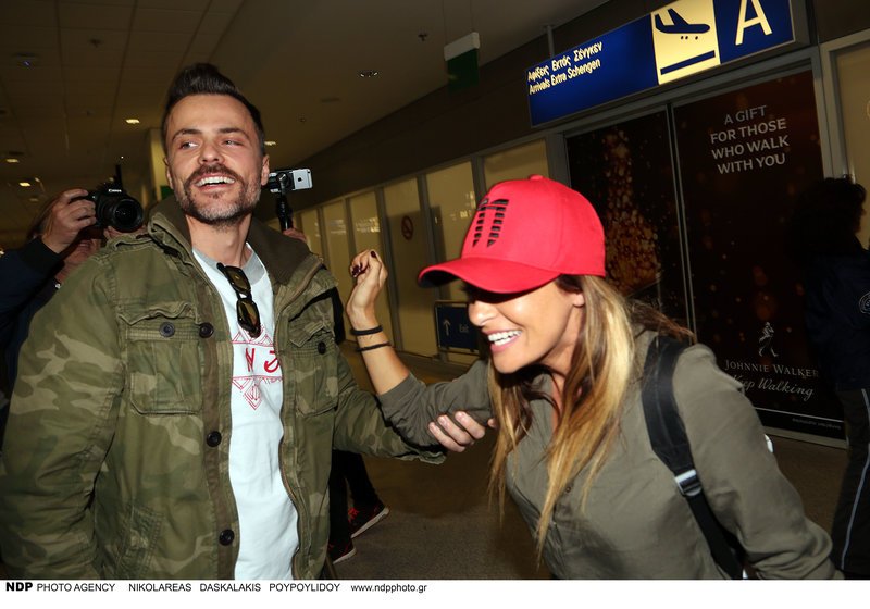 Nomads: Καρέ καρέ η άφιξη των παιχτών -Ποιοι τους περίμεναν [εικόνες] | iefimerida.gr 7