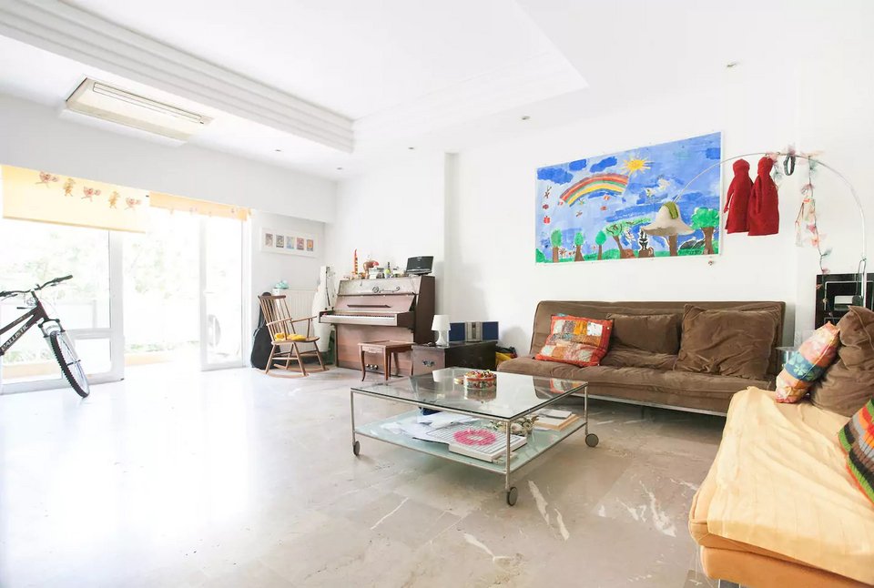 Αυτά είναι τα 15 δημοφιλέστερα σπίτια του Airbnb στην Ελλάδα -Loft, νεοκλασικά, με μικρούς κήπους, από 14 ευρώ [εικόνες] | iefimerida.gr 15