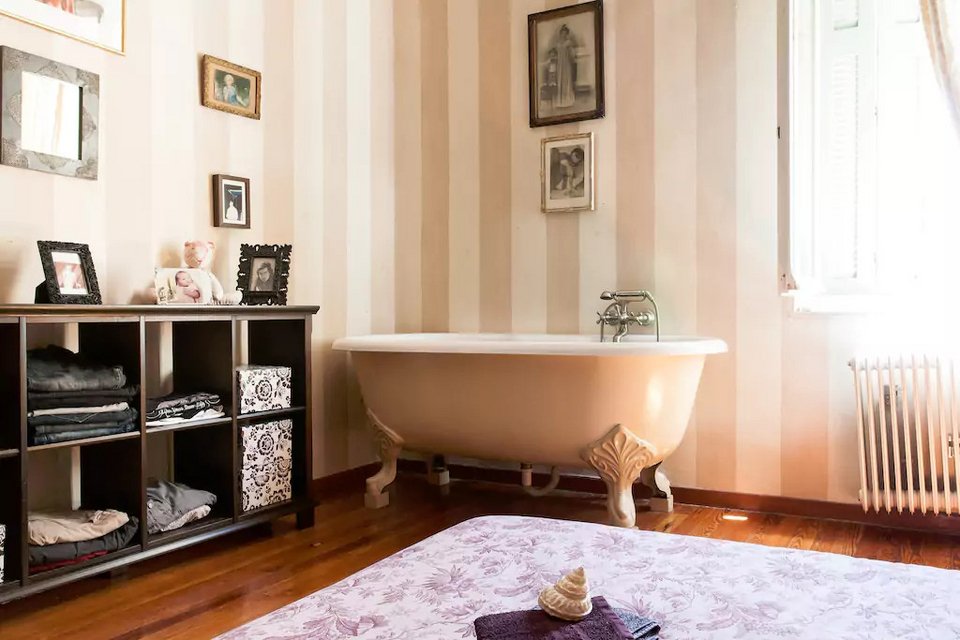Αυτά είναι τα 15 δημοφιλέστερα σπίτια του Airbnb στην Ελλάδα -Loft, νεοκλασικά, με μικρούς κήπους, από 14 ευρώ [εικόνες] | iefimerida.gr 23