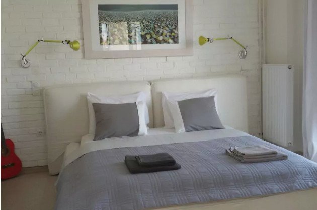 Αυτά είναι τα 15 δημοφιλέστερα σπίτια του Airbnb στην Ελλάδα -Loft, νεοκλασικά, με μικρούς κήπους, από 14 ευρώ [εικόνες] | iefimerida.gr 8