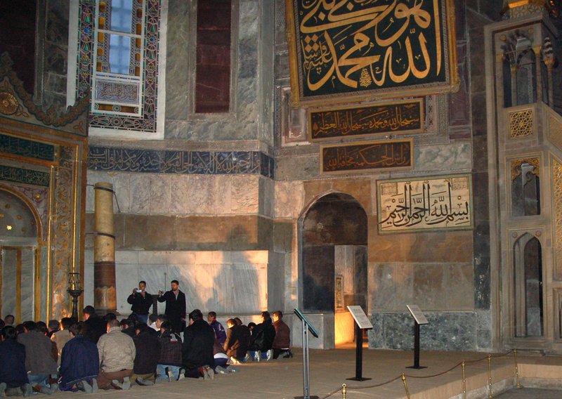 27 Δεκεμβρίου 530 μ.Χ: Τα θυρανοίξια της Αγιάς Σοφιάς [εικόνες] | iefimerida.gr 2