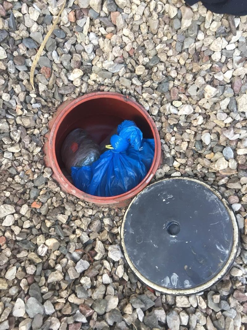 Αίγιο: 41χρονος έθαβε τα ναρκωτικά μέσα στην αυλή του σπιτιού του [εικόνες] | iefimerida.gr 3