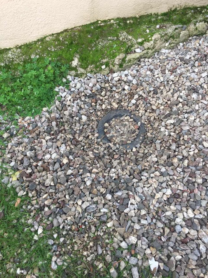 Αίγιο: 41χρονος έθαβε τα ναρκωτικά μέσα στην αυλή του σπιτιού του [εικόνες] | iefimerida.gr 4