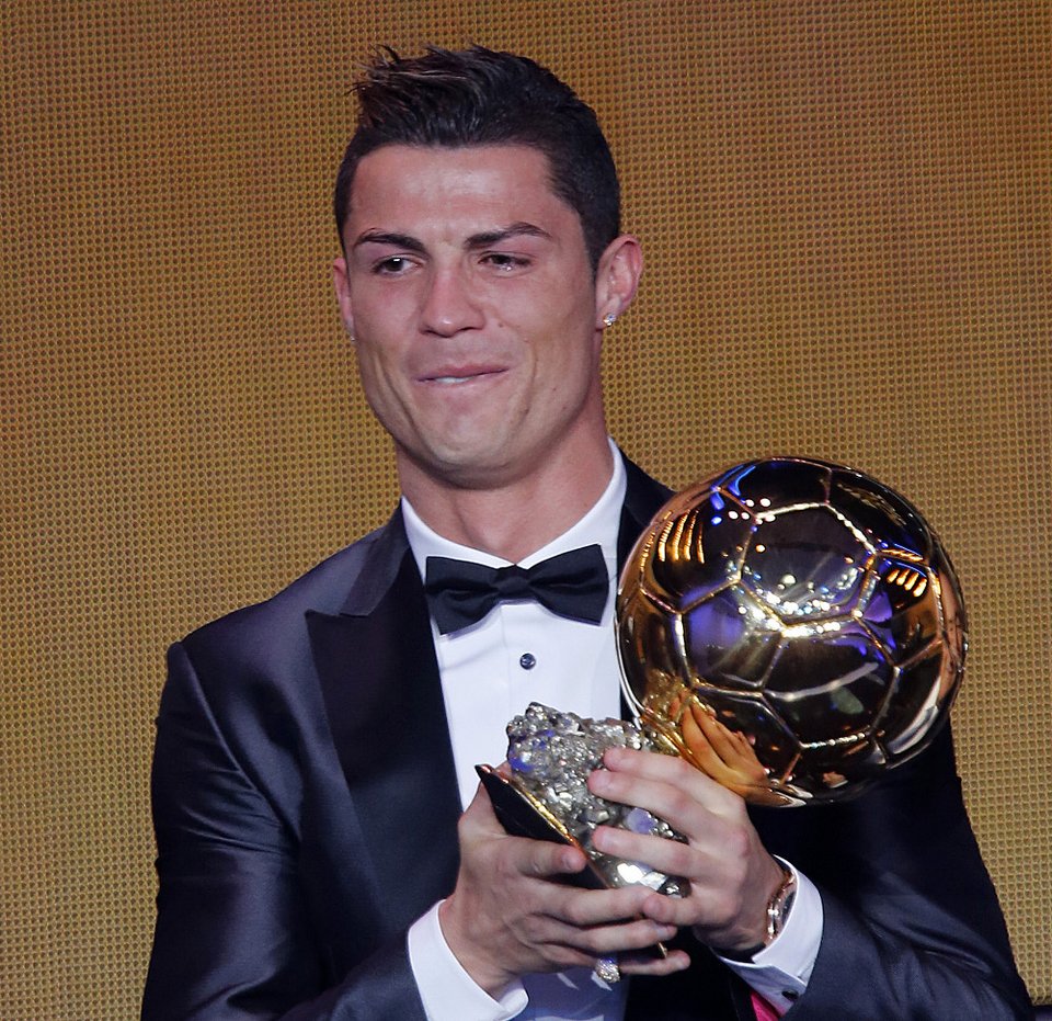 Απόψε η απονομή της Χρυσής Mπάλας: Ακόμα μια μάχη Μέσι-Ρονάλντο; [λίστα] | iefimerida.gr 0