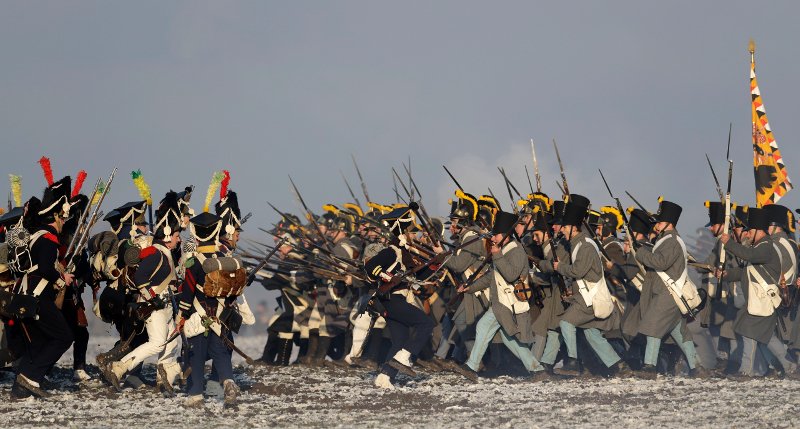 Η Μάχη του Αούστερλιτς «ζωντάνεψε» στην Τσεχία 212 χρόνια μετά -Εντυπωσιακή αναπαράσταση [εικόνες & βίντεο]  | iefimerida.gr 5