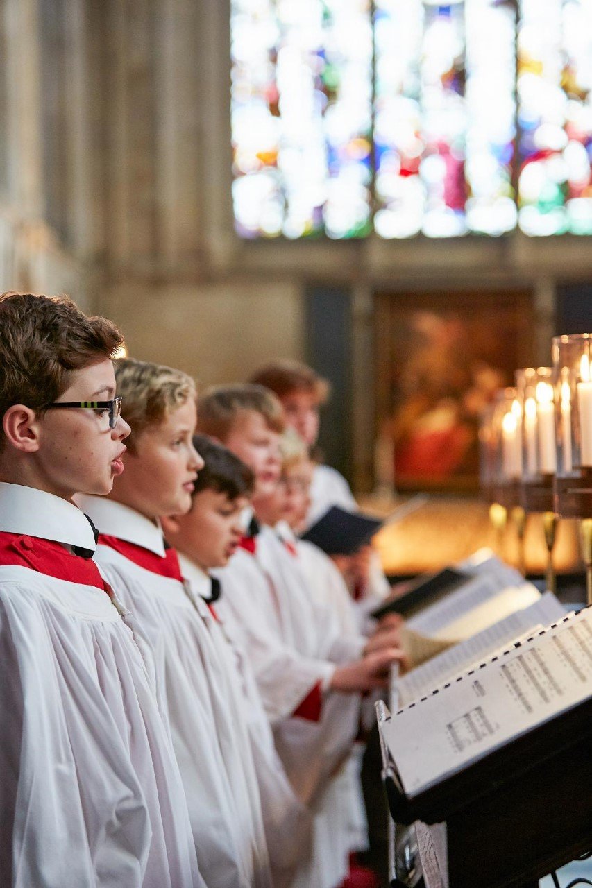 Η χορωδία που ξεσηκώνει εκατ. πιστών κάθε Χριστούγεννα, για μία βραδιά στο Μέγαρο [βίντεο] | iefimerida.gr 0