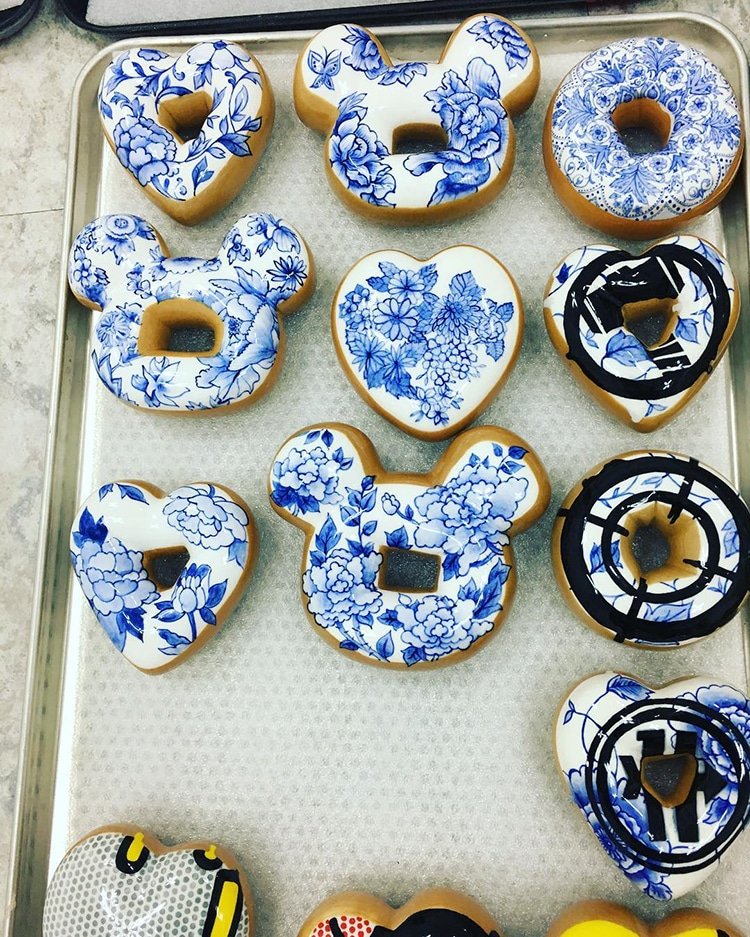 Αυτός ο Κορεάτης φτιάχνει τα πιο... αμπερά ντόνατ- Από κρύσταλλα swarovski  [εικόνες] | iefimerida.gr 5