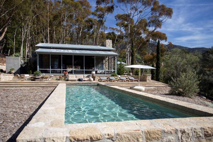 Πέτρα και ξύλο, σαν κάστρο -Το 39 εκατ. δολ. σπίτι της Ελεν ντε Τζενέρις είναι με μια λέξη φανταστικό [εικόνες] | iefimerida.gr 11