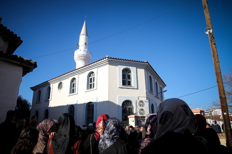 Ο Ερντογάν έκανε ανοιχτή ομιλία σε μειονοτικό σχολείο | iefimerida.gr 16
