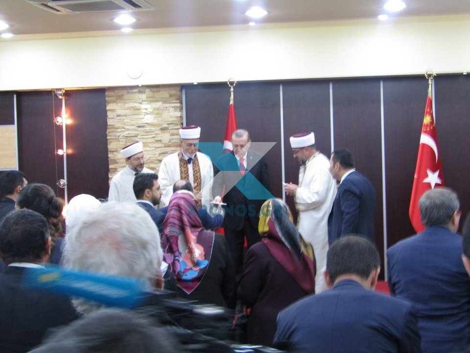 Ο Ερντογάν αποκάλεσε «συμπατριώτες», τους μουσουλμάνους της Θράκης [εικόνες & βίντεο] | iefimerida.gr 2