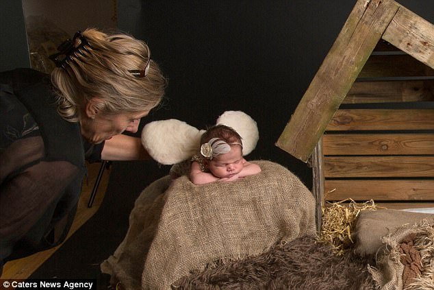 Αυτή η πρωτότυπη φάτνη έχει γίνει viral – Δείτε γιατί [εικόνες] | iefimerida.gr 2