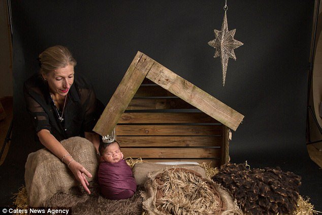 Αυτή η πρωτότυπη φάτνη έχει γίνει viral – Δείτε γιατί [εικόνες] | iefimerida.gr 3