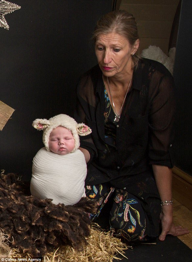 Αυτή η πρωτότυπη φάτνη έχει γίνει viral – Δείτε γιατί [εικόνες] | iefimerida.gr 1