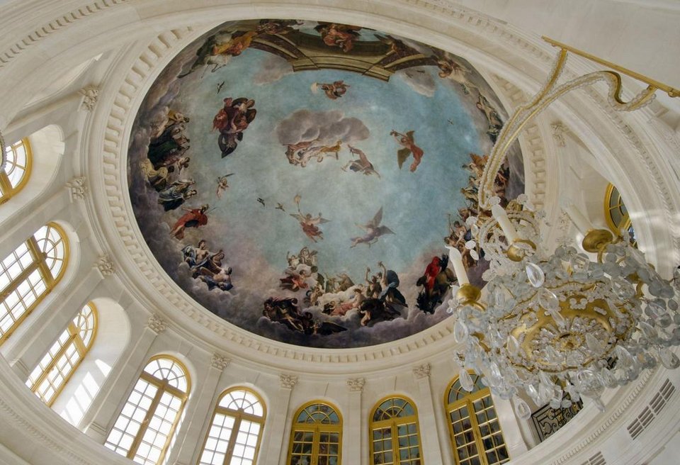 Ο ισχυρός άνδρας της Σ. Αραβίας είναι ο ιδιοκτήτης της ακριβότερης κατοικίας στον κόσμο -Υπερπολυτελές σατό στη Γαλλία [εικόνες] | iefimerida.gr 5