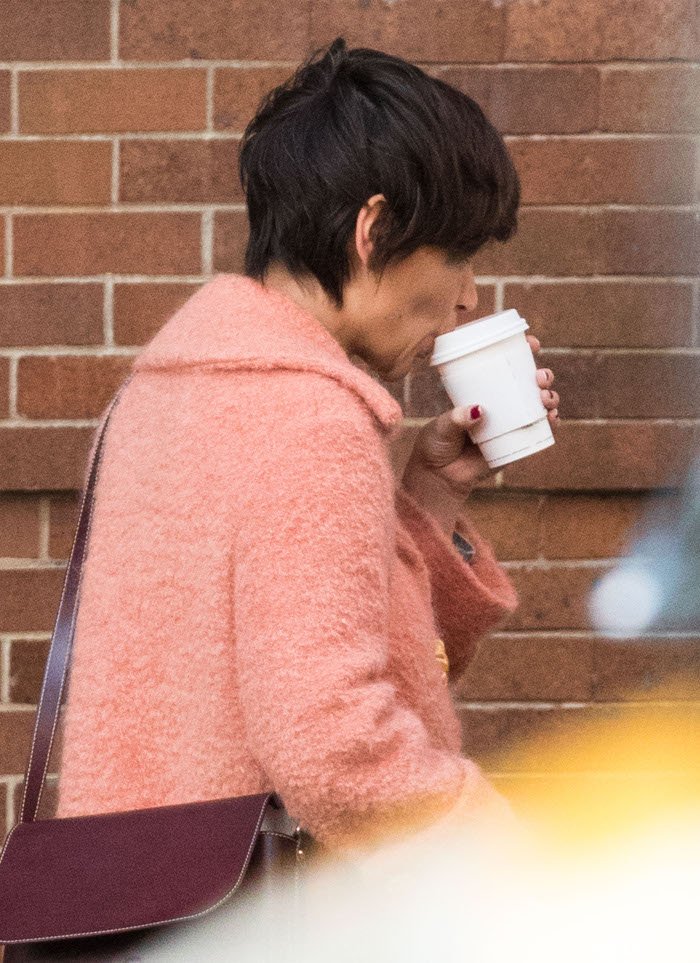 Αλλαξε λουκ η Κέιτ Χολμς -Με μαλλί αλά γκαρσόν [εικόνες] | iefimerida.gr 2