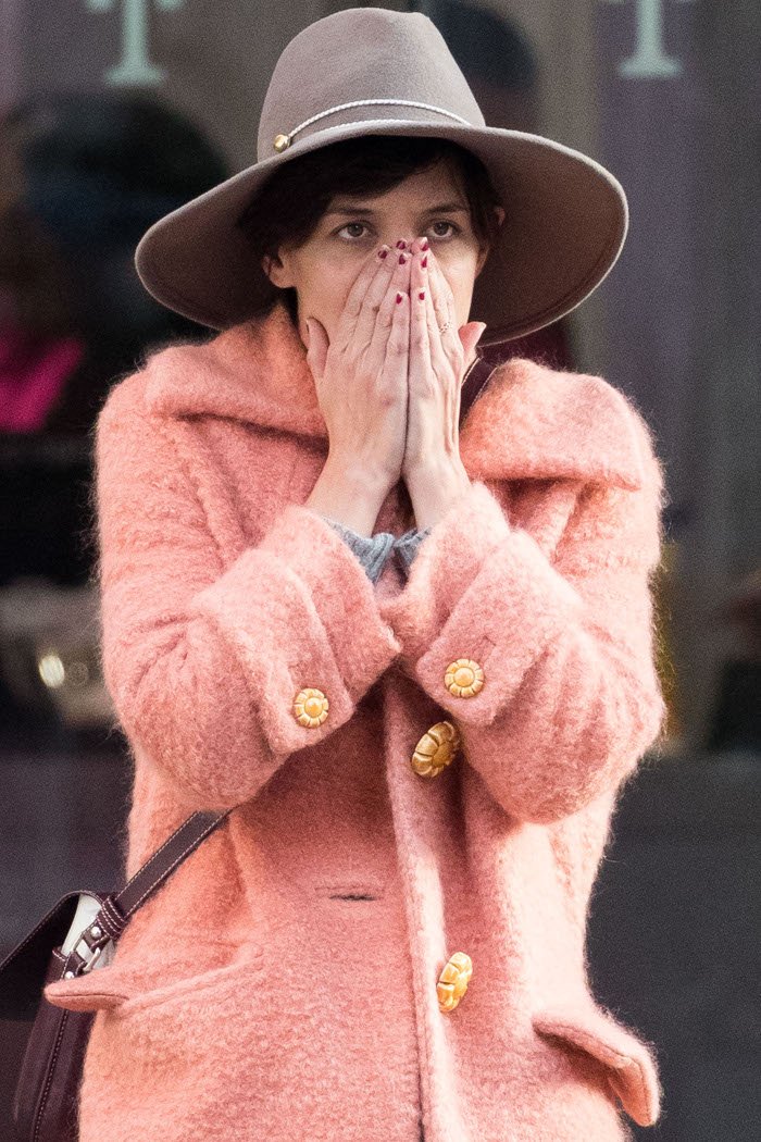 Αλλαξε λουκ η Κέιτ Χολμς -Με μαλλί αλά γκαρσόν [εικόνες] | iefimerida.gr 0